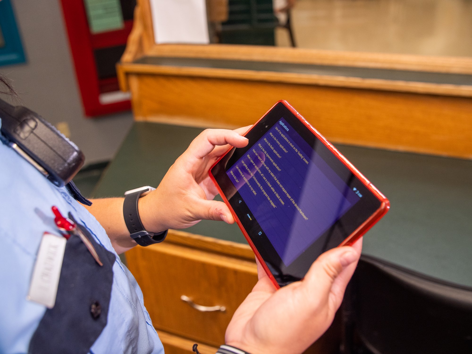 Securus Technologies Officer Tablet T80